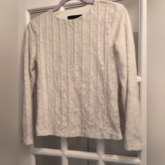 Aleeza Chic Cream Lace Long Sleeve Blouse - Picture 9 of 11